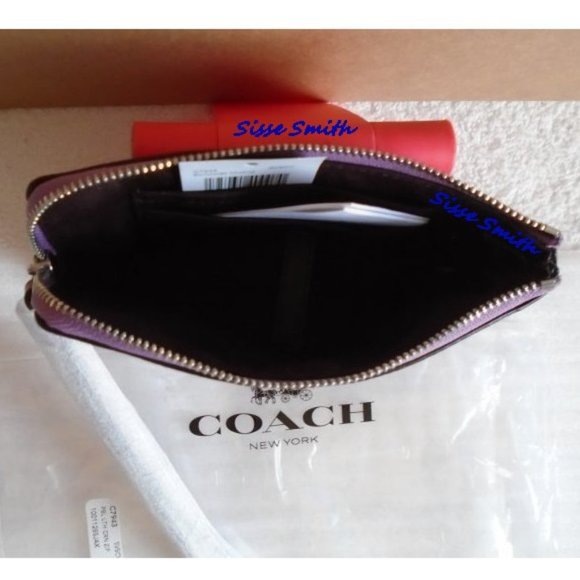 NWT Coach Violet Orchid Corner Zip Wristlet - Picture 2 of 5